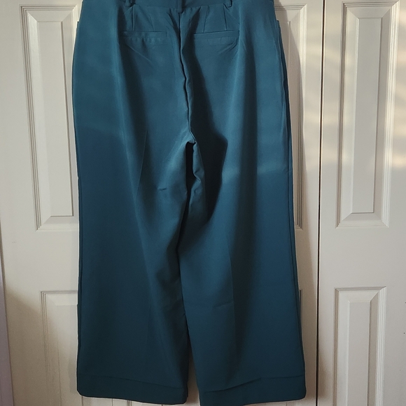 Wide leg trousers - Picture 2 of 3